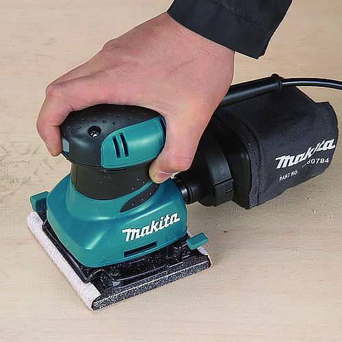 ����� ����� �����, Makita BO4556