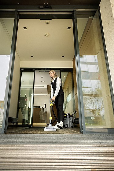 ����� �����/����� , PUZZI 8/1 C ������ ���� �� ������ ��������, ���� - KARCHER