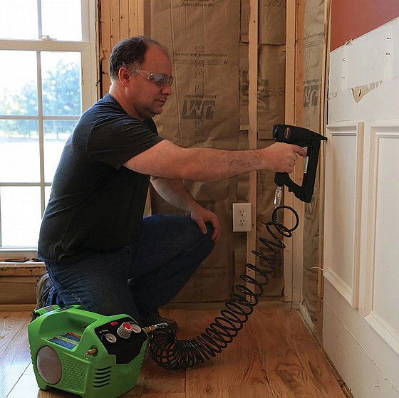 ���� ����� ���� 24V �� ���� 2 ���� (��� ����) - 240W ��� 99578 GREENWORKS